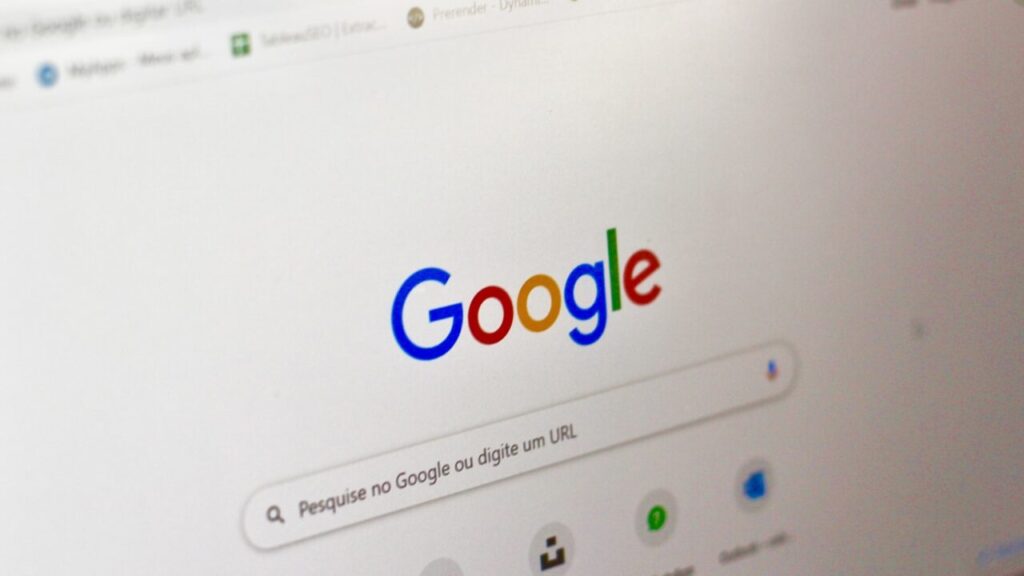 Écran d'ordinateur affichant une recherche Google